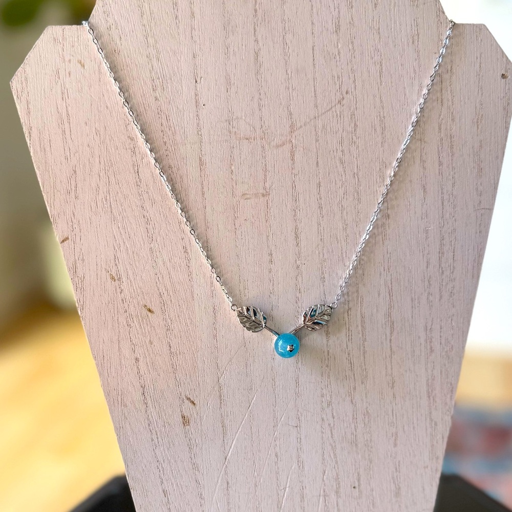 Sterling Silver Necklace with Blue Agate